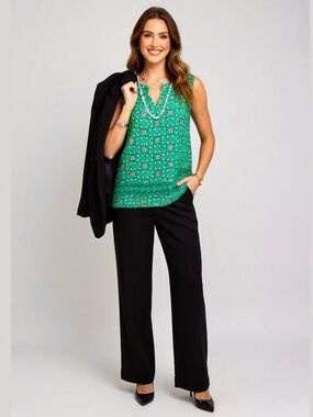 CROWN & IVY Sleeveless Green Blouse Eyelet Hem Boho Cottagecore Size Small